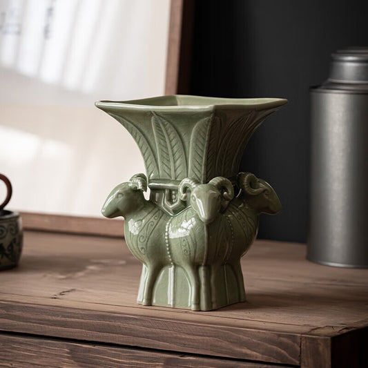 四羊方尊(しようほうそん)