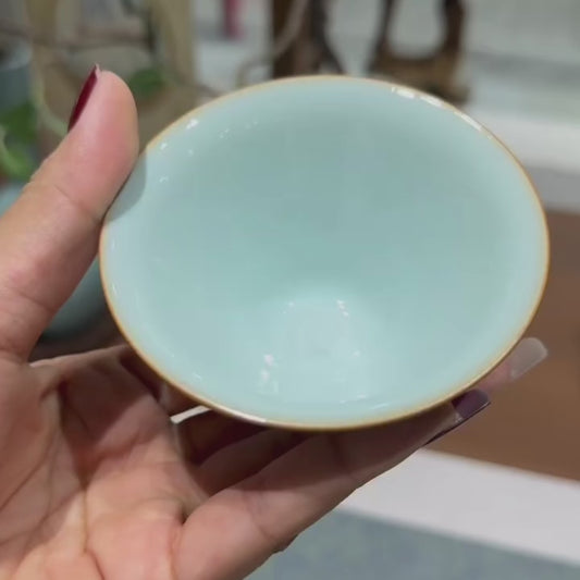 Douli Cup | Celadon Glaze · Natural Crackle · Kick-Rim · Agate-in-Glaze · Scholar’s Cup · Elegant Song-Style Ware · Teacup · Ru Kiln
